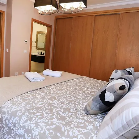 Henri's - Patio Do Convento * لاغوس