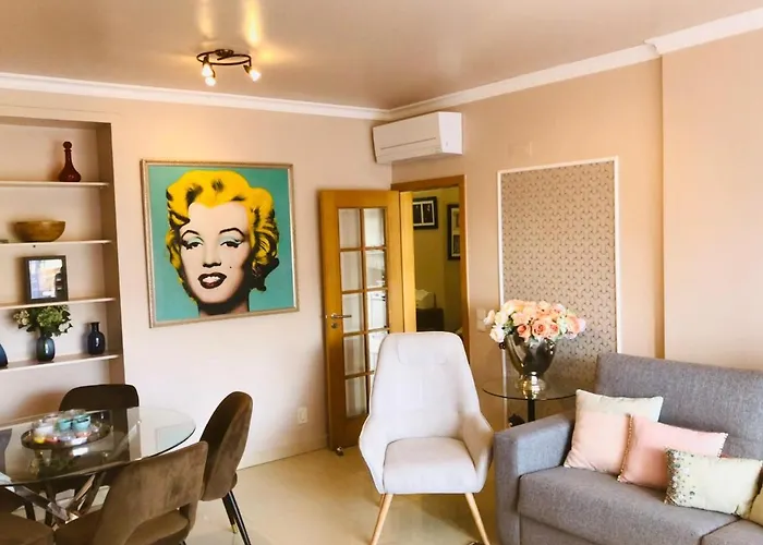 Henri's - Patio Do Convento