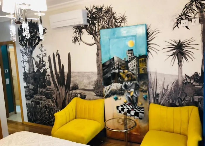 Henri's - Patio Do Convento *