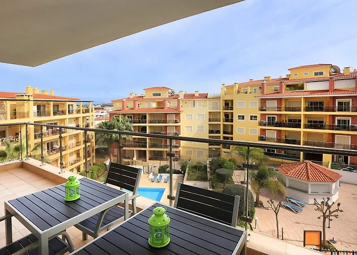 Lägenhet Henri's - Patio Do Convento